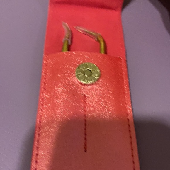 Classic Lash Extensions Supplies - Picture 8 of 8